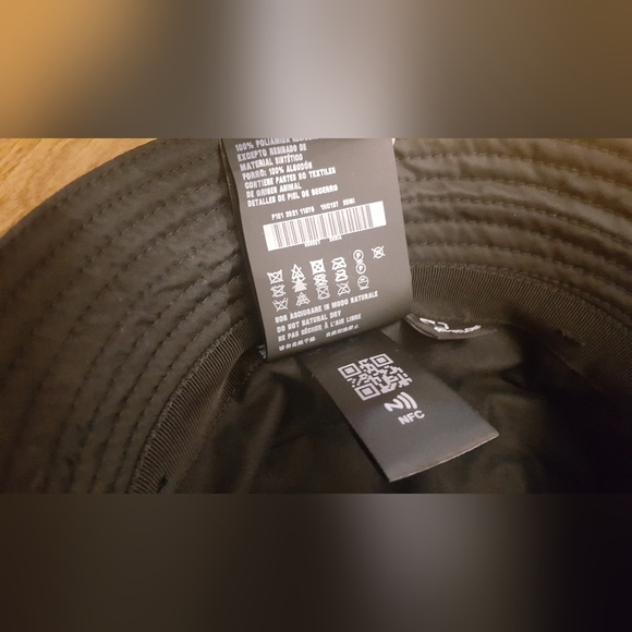 L size Prada hat - Picture 2 of 5